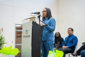 Dr. Estrellita Redmon